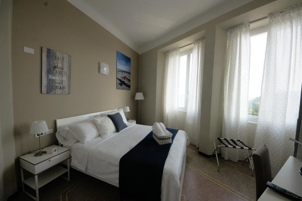 Luna Rooms Савона Екстериор снимка